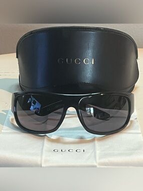 Gucci Women’s Sunglasses  Black Frames GG1568/S OPTYL 64()15-110 Made in Italy